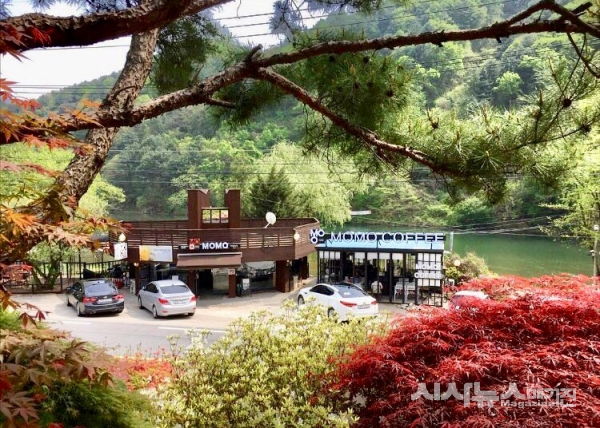 김병찬 대표이사가 운영중인 청평슬로우파크에 위치한 MOMO COFFEE 청평점
