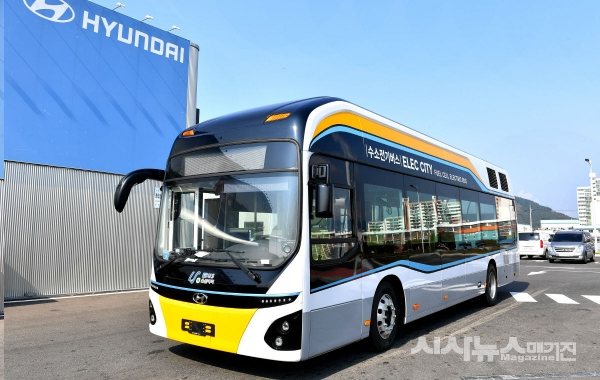 2018년 10월 하반기 울산 정기노선운행에 도입된 현대자동차의 수소전기버스 ELEC CITY