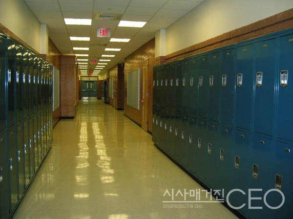 학교의 복도 사진=시사매거진CEO (출처: 픽사베이)