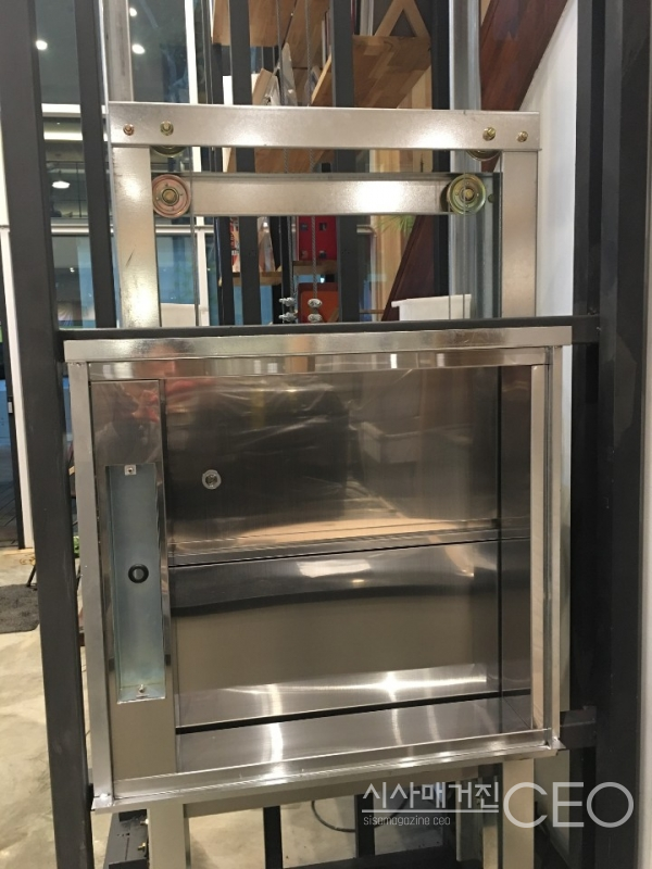 ㈜한림엘리베이터가 제작한 주문식 특수엘리베이터 (사진=㈜한림엘리베이터제공)