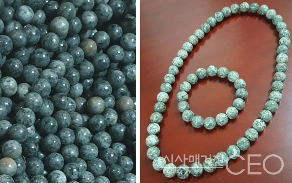 여러 색상의 한국산(비취휘석)경옥 다이옵사이드“DIOPSIDE”(左)와 다이옵사이드로 만든 장신구(右) (사진=삼각솔라 제공)