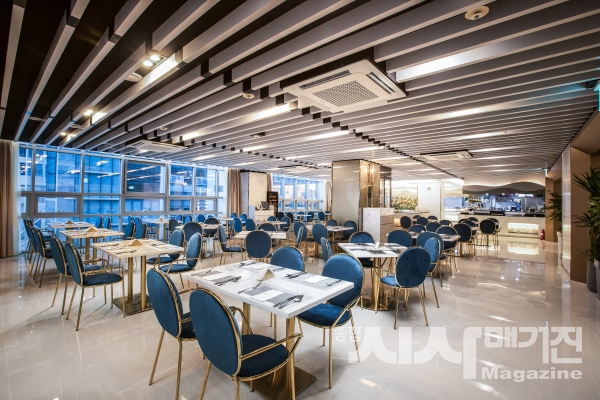 유탑부티크호텔 & 레지던스 ‘플로라 레스토랑’ (사진 제공 : 유탑호텔)