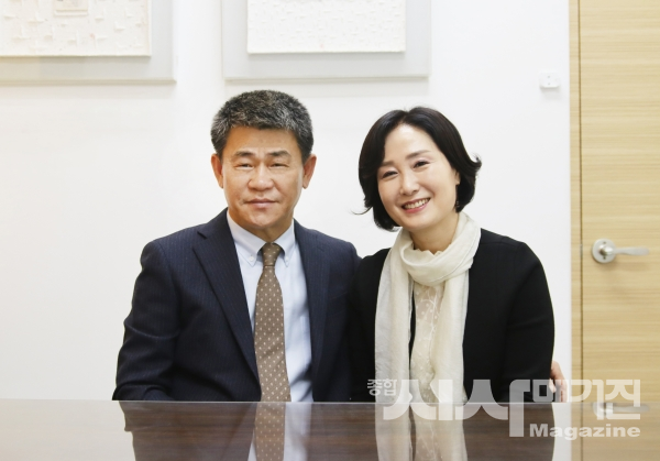 준서예건 송문성 회장 DHD 김미경 대표(사진=종합시사매거진 DB)