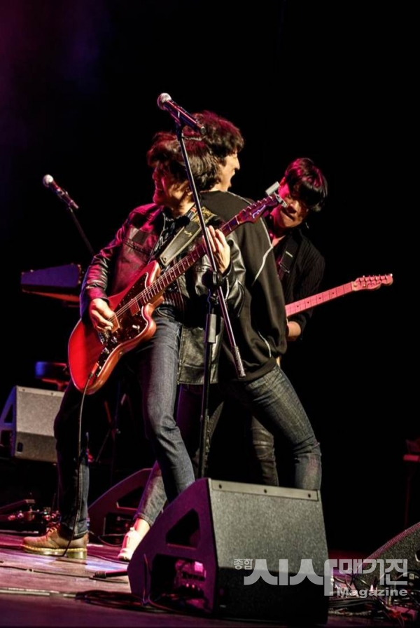 ▲역동적인 수어 통역