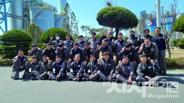 ▲(유)나성이앤티·㈜나성이앤에스 직원 일동(출처=(유)나성이앤티 제공)