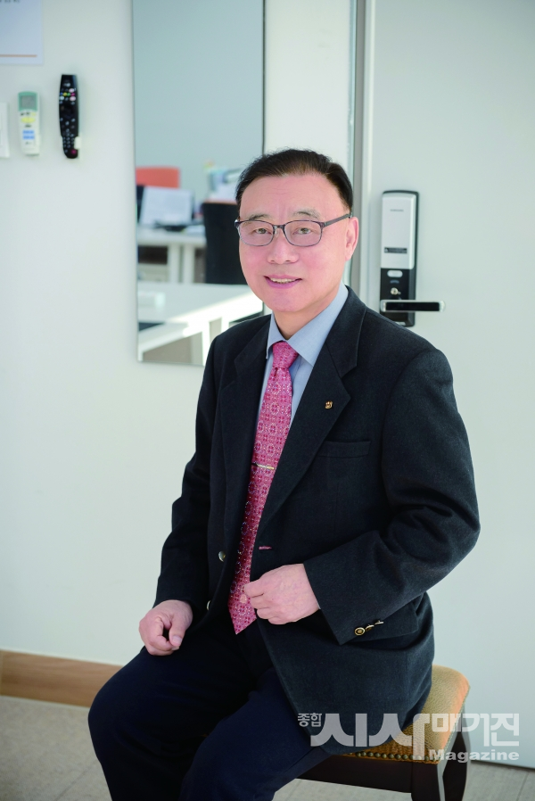 ▲(주)용두애드컴 엄성철 대표(출처=데일리뉴스)